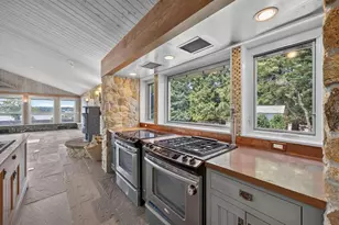 683 Neck Rd, Tiverton, RI 02878 - Photo 34