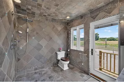 683 Neck Road, Tiverton, RI 02878 - Photo 28