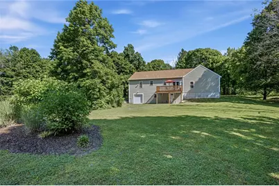 585 East Avenue, Burrillville, RI 02830 - Photo 30