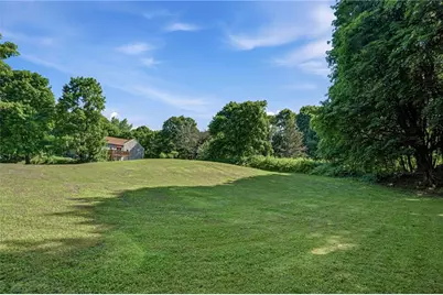 585 East Avenue, Burrillville, RI 02830 - Photo 36