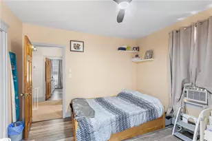 128 Atwood Ave, Pawtucket, RI 02860 - Photo 16