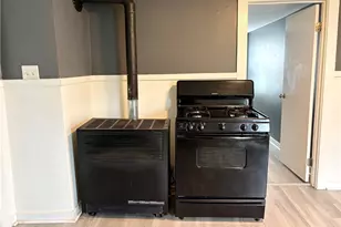 510 Bernon St, Woonsocket, RI 02895 - Photo 14