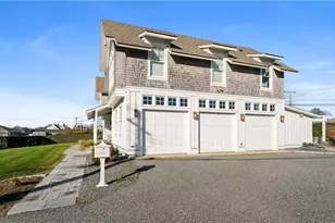 3 Doris Terrace, Newport, RI 02840 - Photo 2