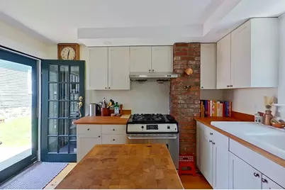 12 Sherman Street, Newport, RI 02840 - Photo 16