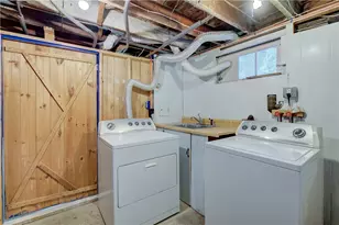 16 Evergreen St, Barrington, RI 02806 - Photo 22