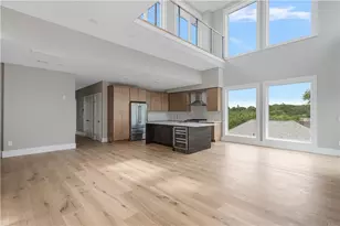 43 12th St, Providence, RI 02906 - Photo 10