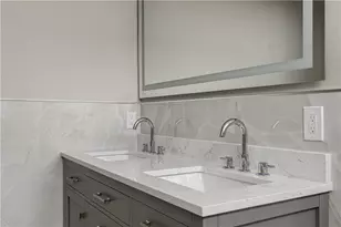 43 12th St, Providence, RI 02906 - Photo 26