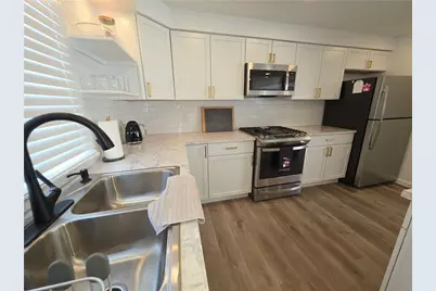 39 Allendale Avenue, North Providence, RI 02911 - Photo 12