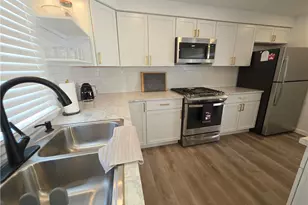 39 Allendale Ave, North Providence, RI 02911 - Photo 12