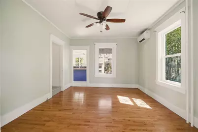 21 Clinton Avenue, Newport, RI 02840 - Photo 12