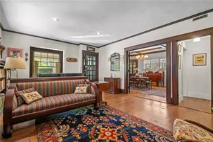 11 Grotto Ave, Providence, RI 02906 - Photo 10