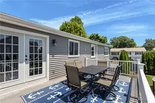 38 Bateman Ave, Cranston, RI 02920 - Photo 32