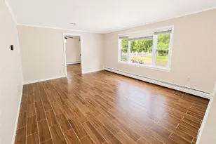77 Victoria St, Johnston, RI 02919 - Photo 6