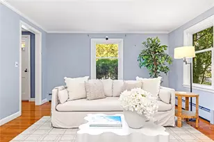 56 Middle Hwy, Barrington, RI 02806 - Photo 12