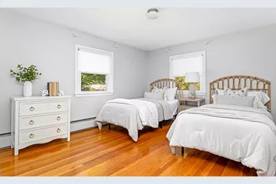 56 Middle Highway, Barrington, RI 02806 - Photo 22