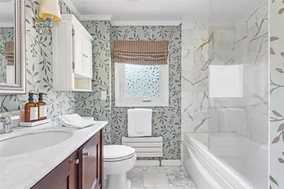 56 Middle Highway, Barrington, RI 02806 - Photo 22