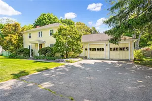56 Middle Hwy, Barrington, RI 02806 - Photo 2
