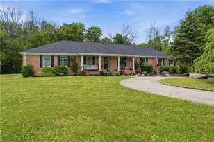 162 Absalona Hill Rd, Glocester, RI 02814 - Photo 2
