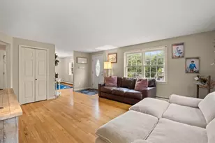 1 Wapping Dr, Bristol, RI 02809 - Photo 6