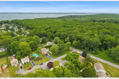 1 Wapping Drive, Bristol, RI 02809 - Photo 4