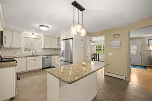 1 Wapping Dr, Bristol, RI 02809 - Photo 10