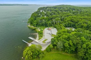 1 Wapping Dr, Bristol, RI 02809 - Photo 24