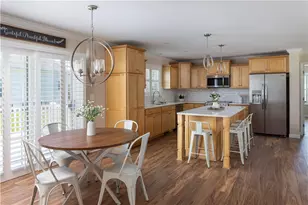 228 Chickadee Ln, South Kingstown, RI 02879 - Photo 6
