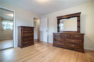 130 Kerri Lyn Rd, Warwick, RI 02889 - Photo 10