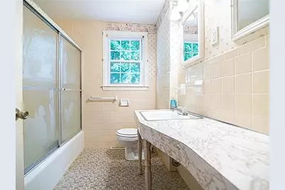 130 Kerri Lyn Road, Warwick, RI 02889 - Photo 6