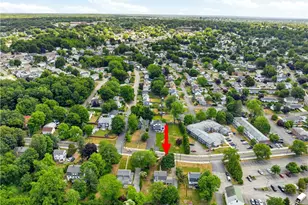 512 Woonasquatucket Ave, North Providence, RI 02911 - Photo 36