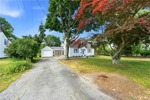 512 Woonasquatucket Ave, North Providence, RI 02911 - Photo 2