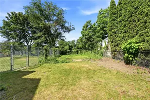 512 Woonasquatucket Ave, North Providence, RI 02911 - Photo 8
