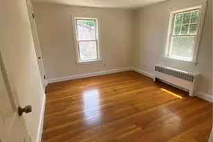 40 Amhert Ave, Pawtucket, RI 02860 - Photo 16