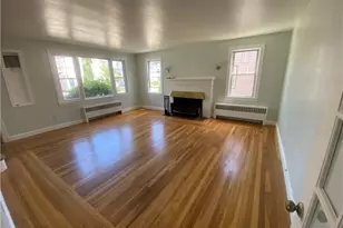 40 Amhert Ave, Pawtucket, RI 02860 - Photo 10