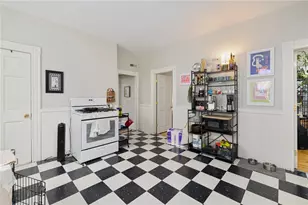 54 Barton St, Providence, RI 02909 - Photo 38