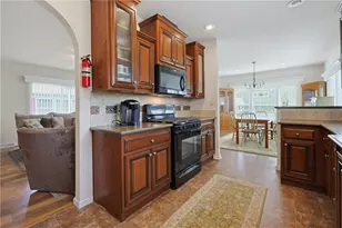 65 Lark Ln, Tiverton, RI 02878 - Photo 10
