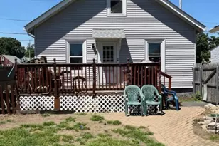 217 Evergreen St, Pawtucket, RI 02861 - Photo 4