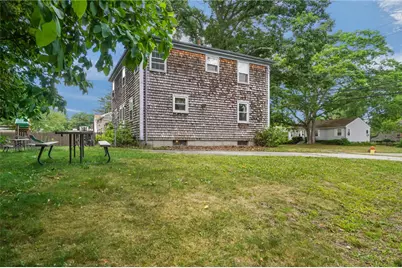 119 Rounds Avenue, East Providence, RI 02915 - Photo 20