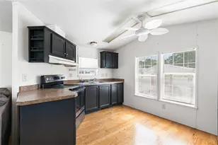 27 Woodward Road 40, Lincoln, RI 02865 - Photo 14