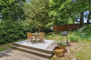 27 Royal Ave, Cranston, RI 02920 - Photo 20