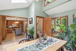 27 Royal Ave, Cranston, RI 02920 - Photo 10