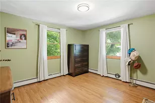 27 Royal Ave, Cranston, RI 02920 - Photo 18