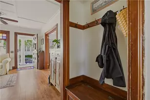 24 Thurston Ave, Newport, RI 02840 - Photo 6