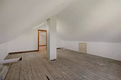 24 Thurston Avenue, Newport, RI 02840 - Photo 38