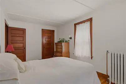 24 Thurston Avenue, Newport, RI 02840 - Photo 30