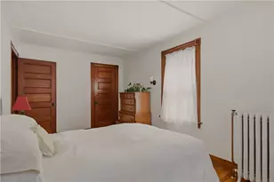 24 Thurston Ave, Newport, RI 02840 - Photo 30
