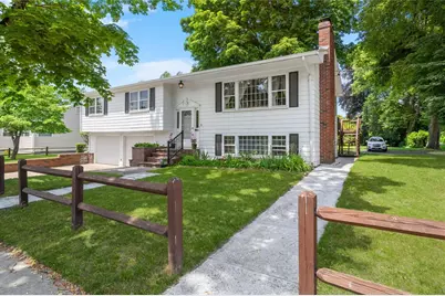 9 Katherine Road, Woonsocket, RI 02895 - Photo 2