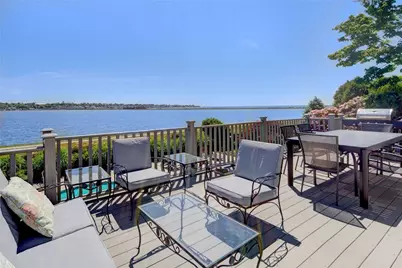 172 Eustis Avenue, Newport, RI 02840 - Photo 8