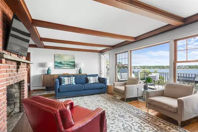 172 Eustis Avenue, Newport, RI 02840 - Photo 12
