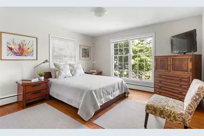 172 Eustis Avenue, Newport, RI 02840 - Photo 30